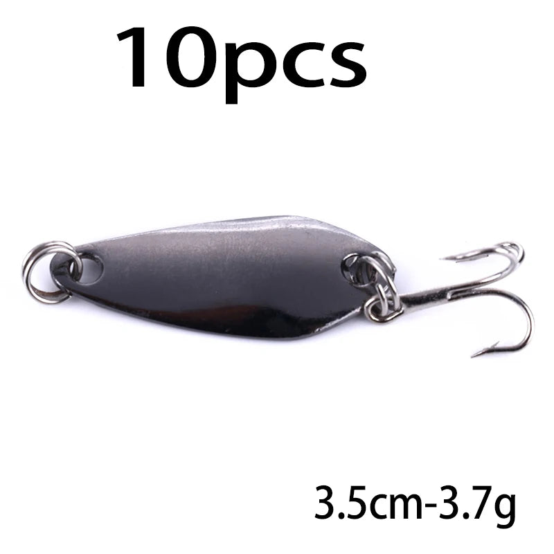 Hengjia 1pcs Metal Bait Spoon Lure with Treble Hook Gold /Silver River Fishing Lure for Bass Pike Perch