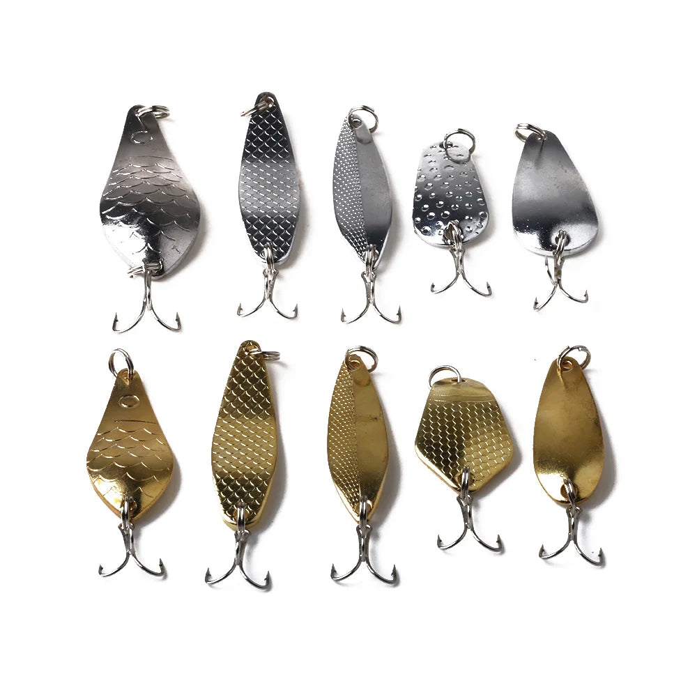 Hengjia 1pcs Metal Bait Spoon Lure with Treble Hook Gold /Silver River Fishing Lure for Bass Pike Perch