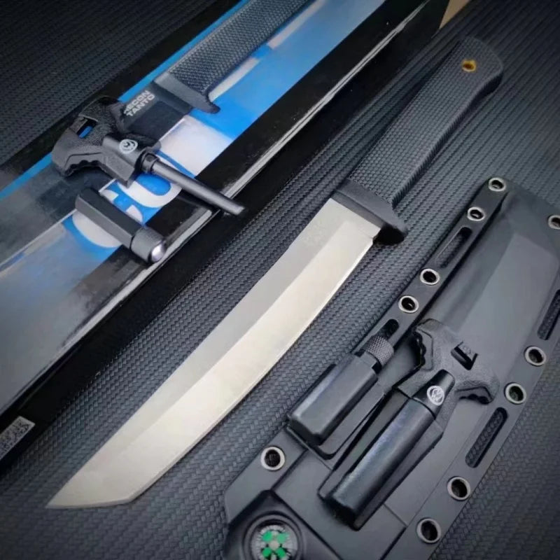 Outdoor camping must have a straight knife used for fishing,
