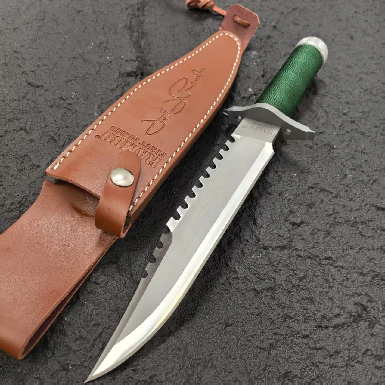 EDC outdoor self - defense knife, outdoor high - hardness survival knife, camping and mountaineering knife