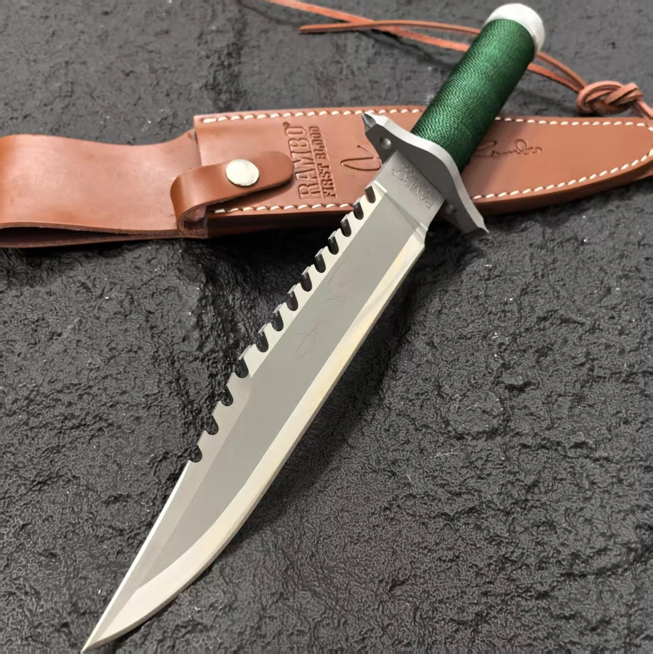 EDC outdoor self - defense knife, outdoor high - hardness survival knife, camping and mountaineering knife